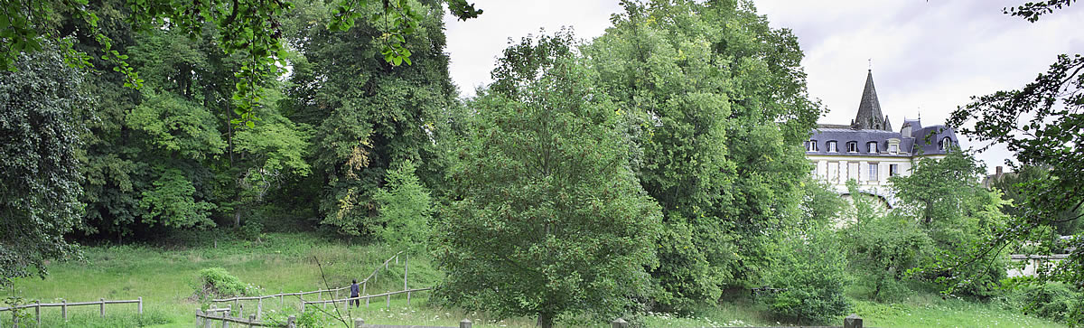 La maison depuis le parc, association Assise, 95